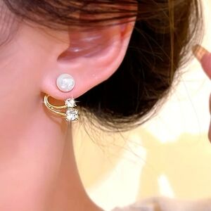 Sparkling Rhinestone Pearl Earrings